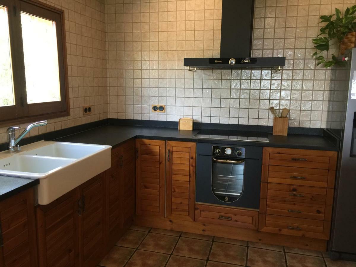 Can Cadiretes Llagostera Bagian luar foto